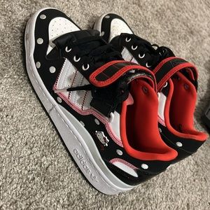 Hello Kitty X Adidas